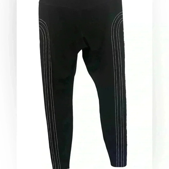 Nike Dri Fit Leggings Size Medium - Picture 1 of 9